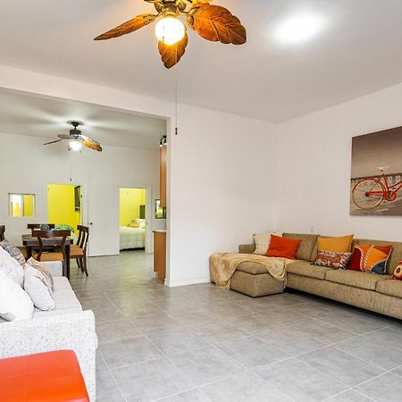 2 Br/ 1 Ba Home, Sleeps 10, 1 Min Walk To Rosarito Beach Ngoại thất bức ảnh