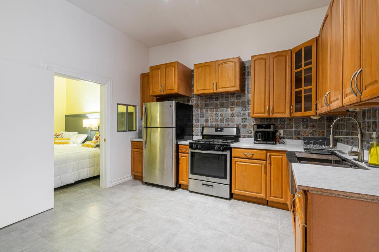2 Br/ 1 Ba Home, Sleeps 10, 1 Min Walk To Rosarito Beach Ngoại thất bức ảnh